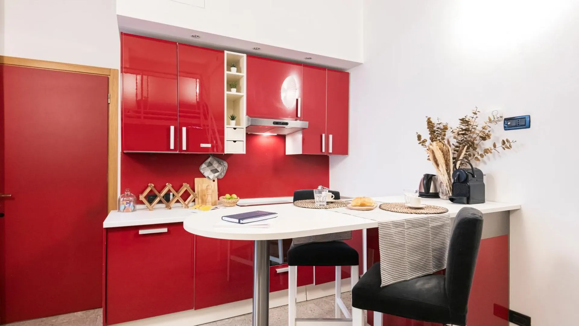 Easylife - Accogliente Monolocale In Via Torino, Posizione Perfetta Per Scoprire La Citta Apartment Milan